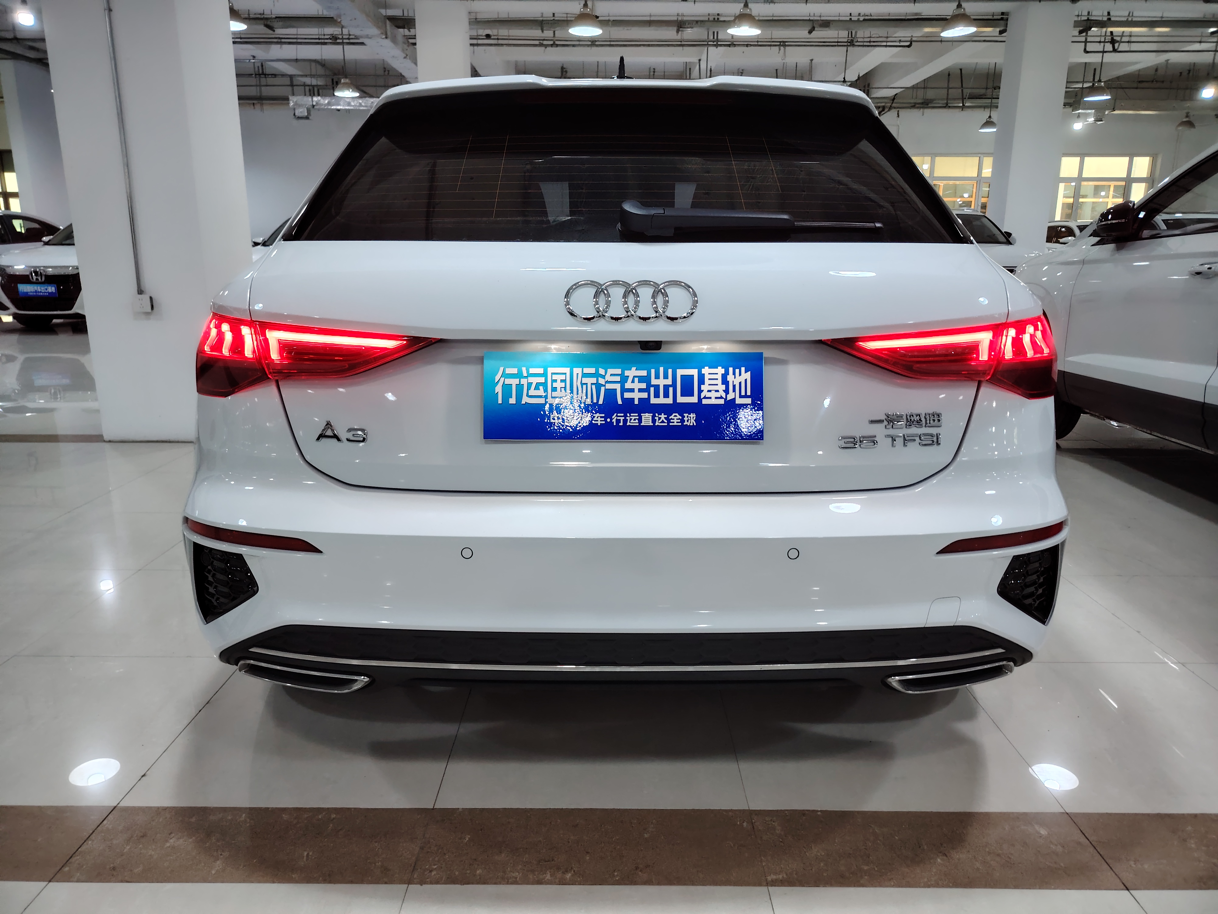 AUDI FV7148LADCG